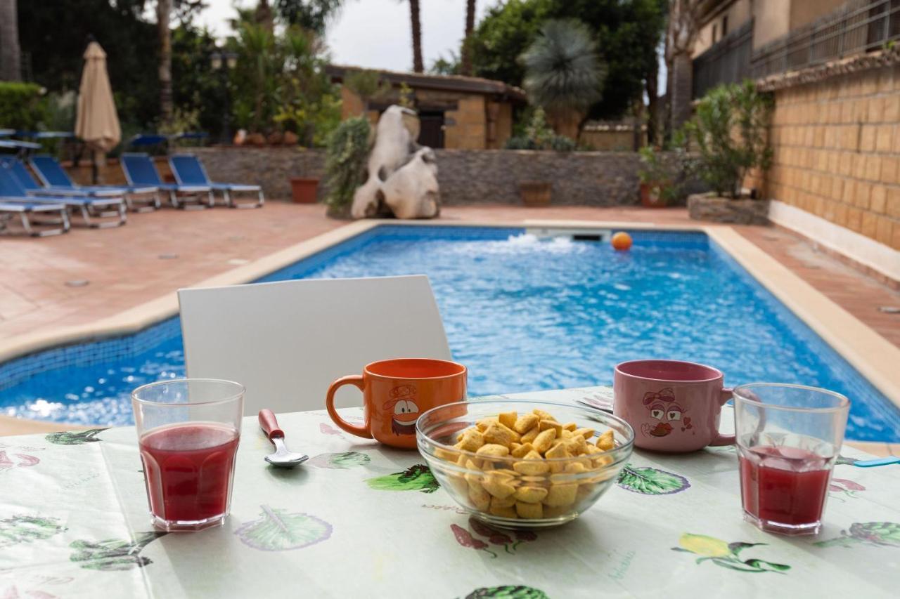 Alelida Villa Con Piscina Cinisi Exterior photo